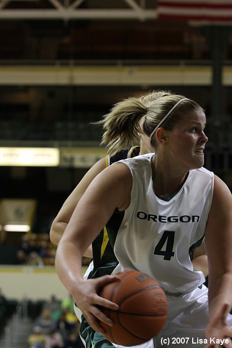 UO vs. Long Beach State, 66-45