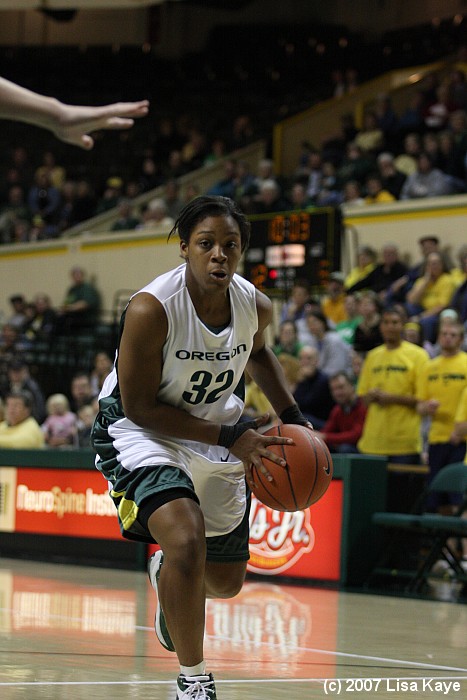 UO vs. Long Beach State, 66-45