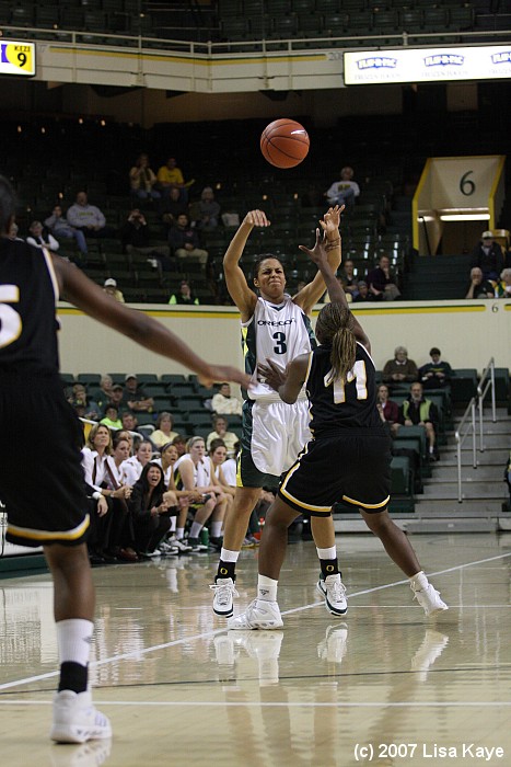 UO vs. Long Beach State, 66-45