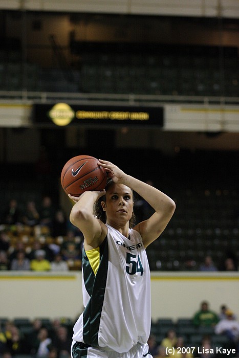 UO vs. Long Beach State, 66-45