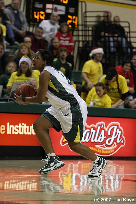 UO vs. Long Beach State, 66-45