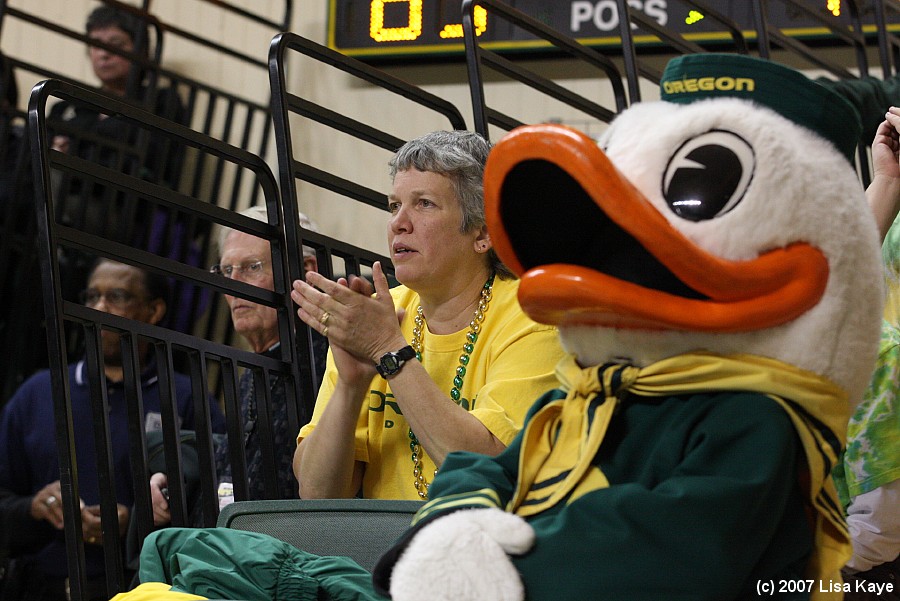 UO vs. Long Beach State, 66-45